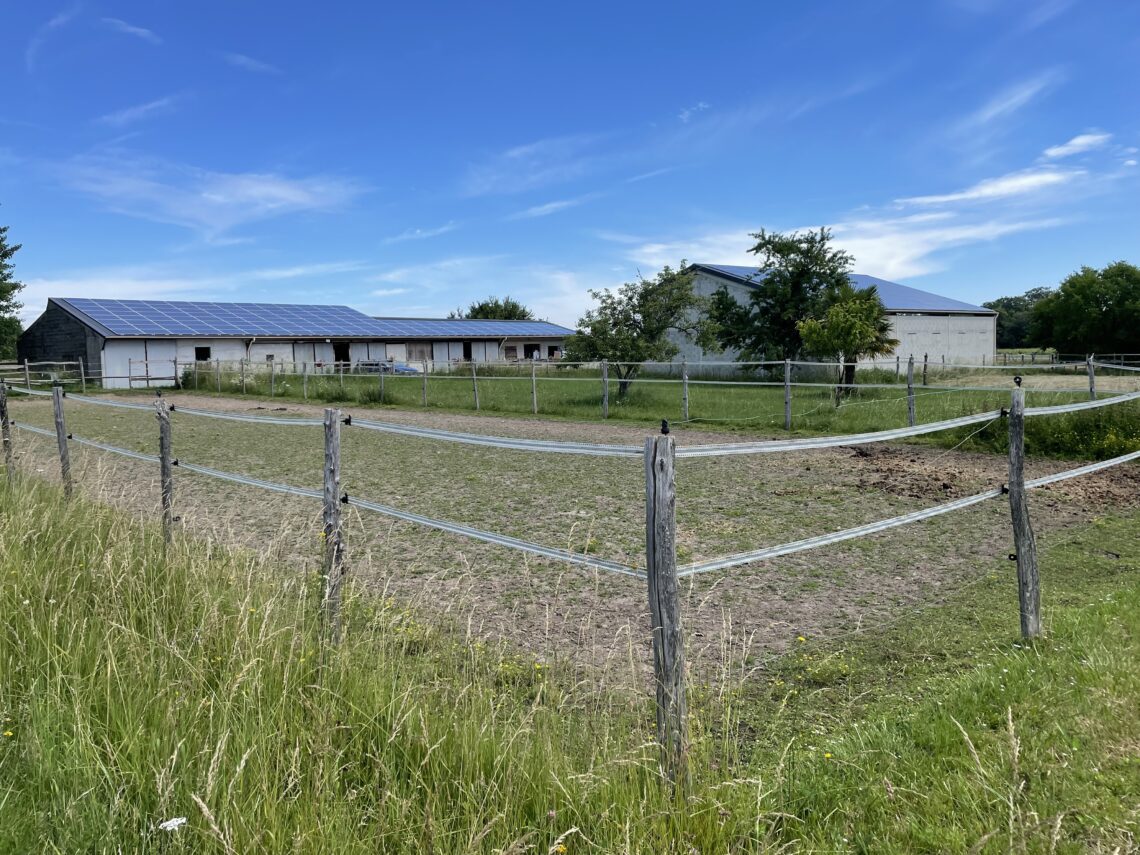 Centrale solaire Les Chomies dans la ville de Brizambourg